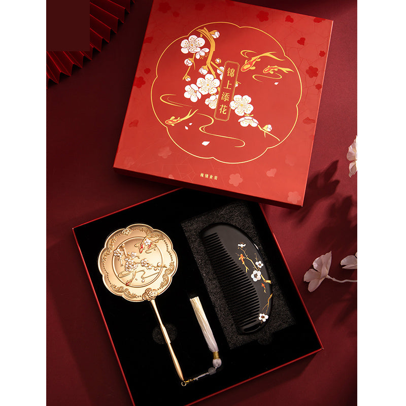 Add flowers to the brocade Mirror