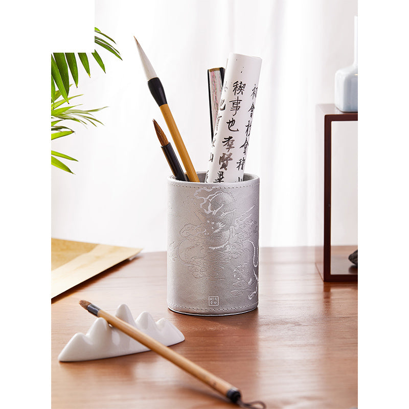 Dragon pen holder