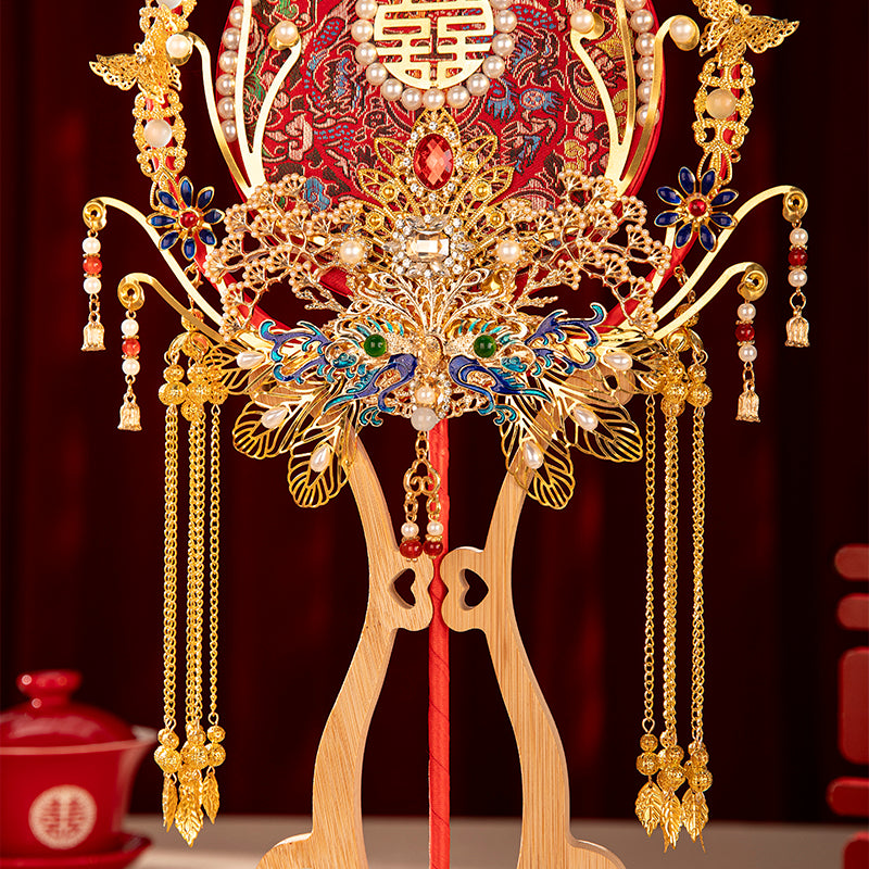 Minimalist Wing Comparison wedding fan