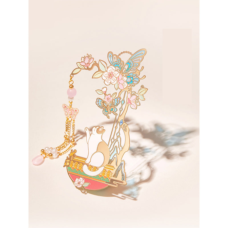 Palace cat tassel bookmark