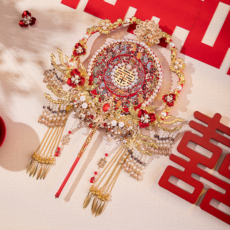 Phoenix is like brocade wedding fan