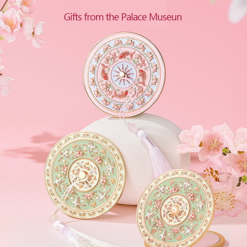 Mirror of The Palace Museum