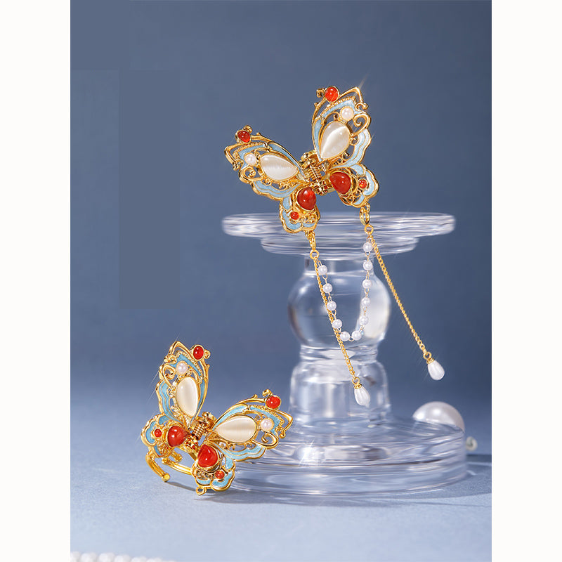 Butterfly tassel gripper