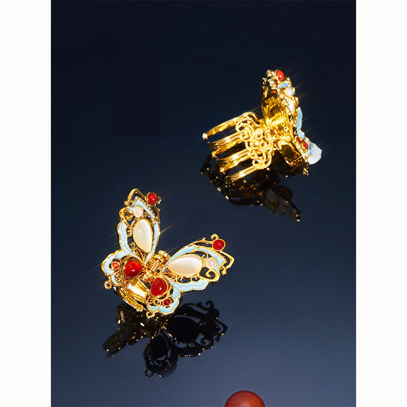 Butterfly tassel gripper