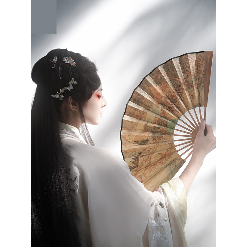 Creative folding fan