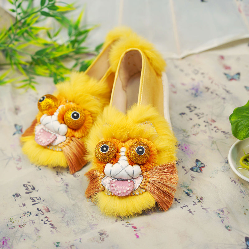 Golden tongue tiger shoes