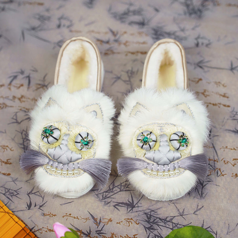 Green eyed tiger shoes