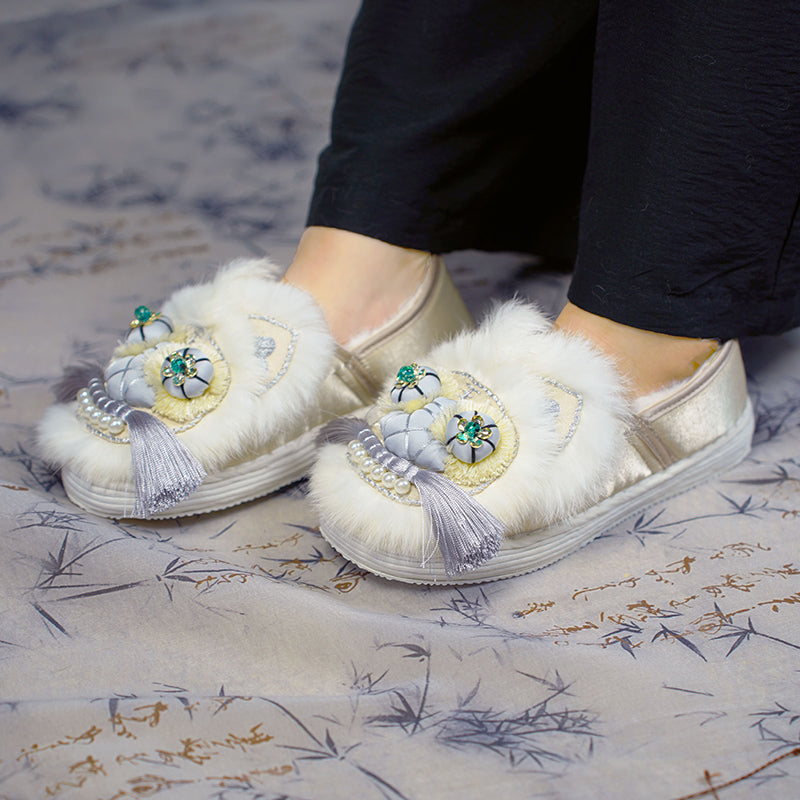 Green eyed tiger shoes