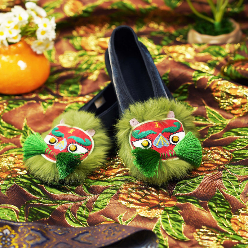 Heavy Industry Embroidered Tiger Shoes