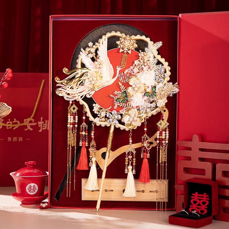 Hundred Birds Paying Homage to the Phoenix wedding fan