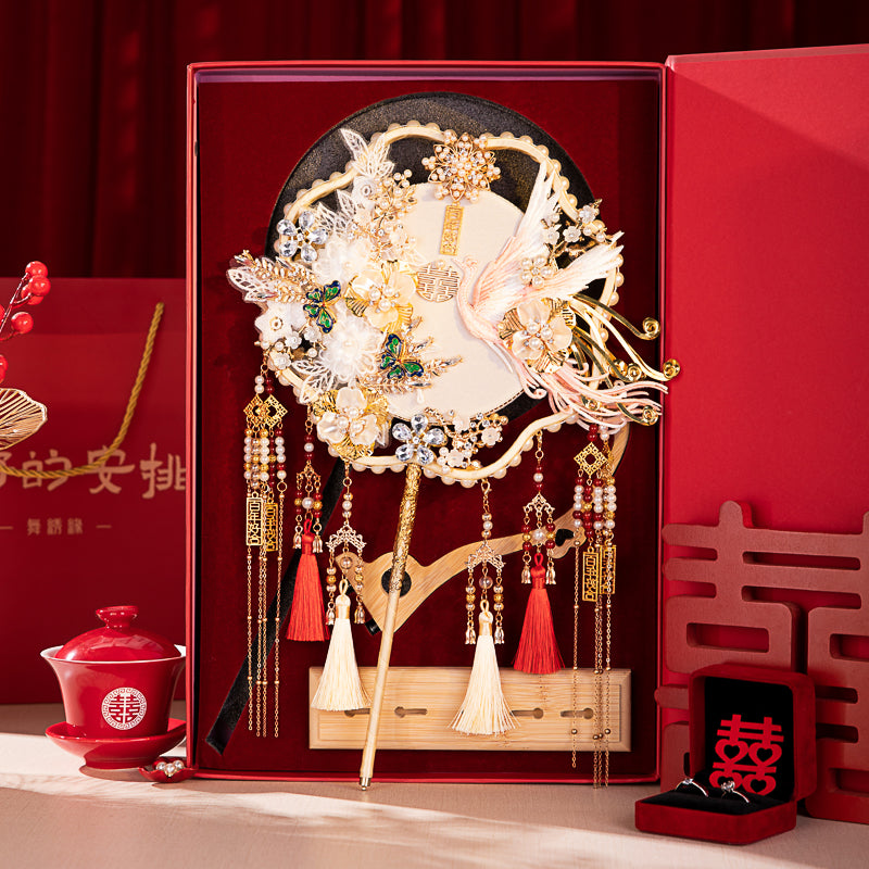 Hundred Birds Paying Homage to the Phoenix wedding fan