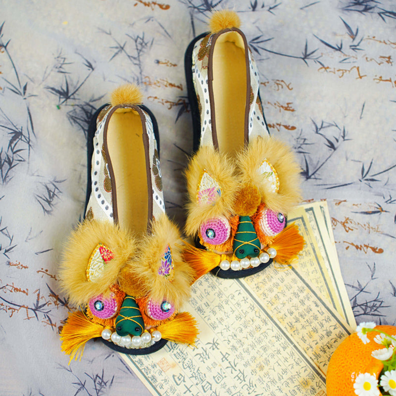 Light yellow tiger shoes