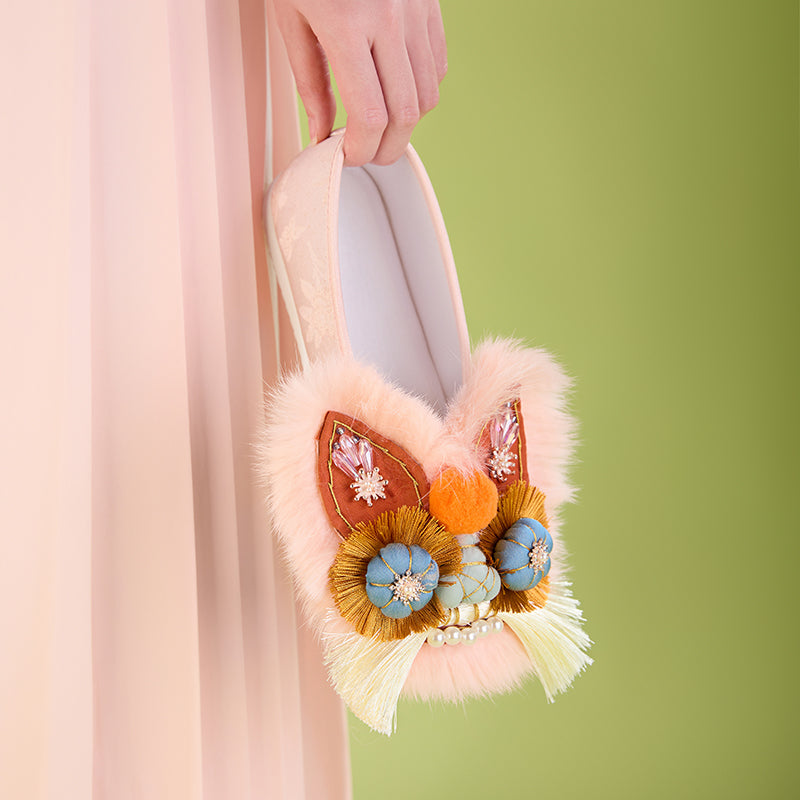 Light pink tiger shoes