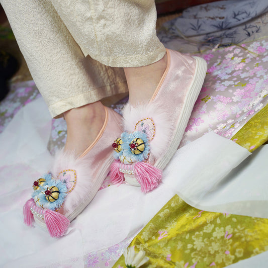 Lightweight tiger shoes