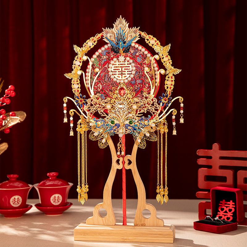 Minimalist Wing Comparison wedding fan