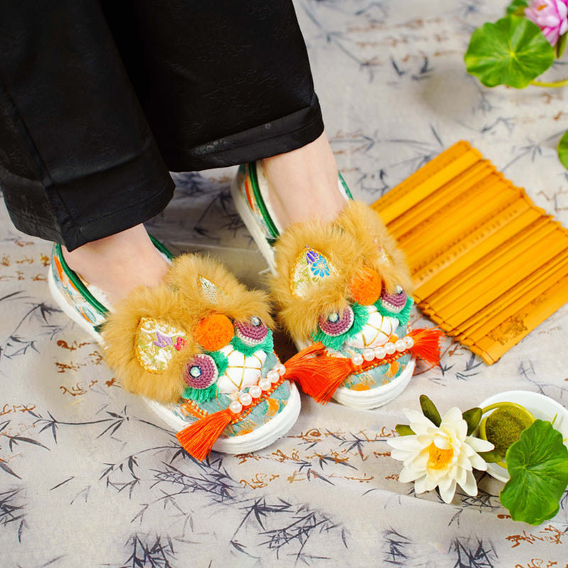 Oil painting tiger shoes