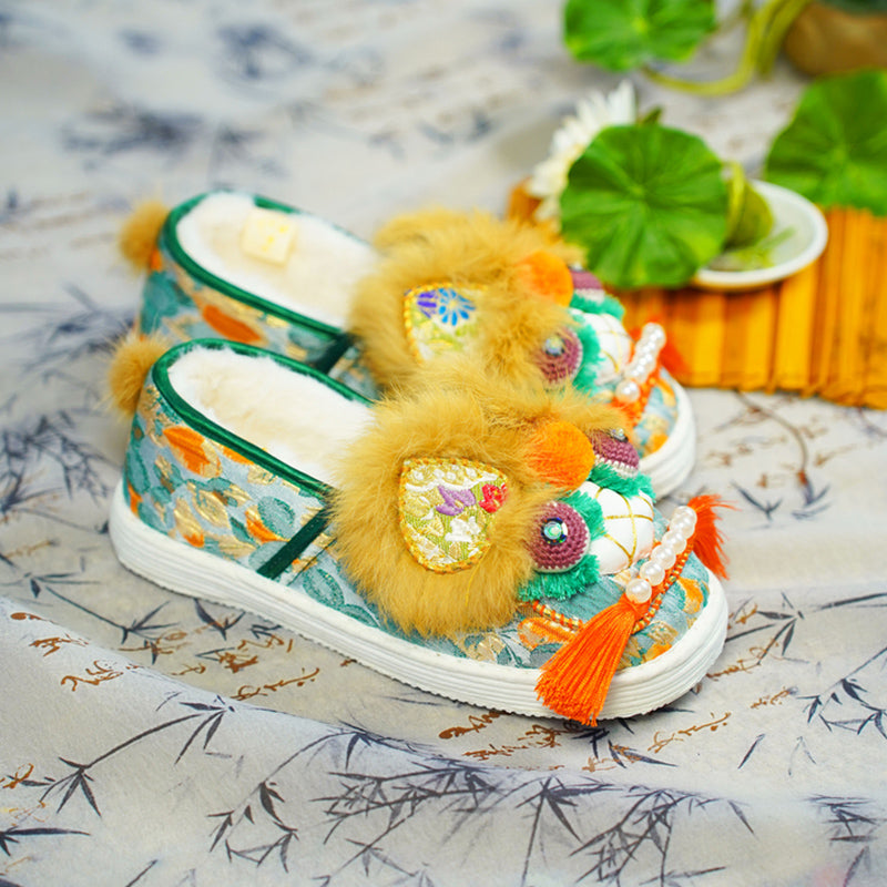 Oil painting tiger shoes