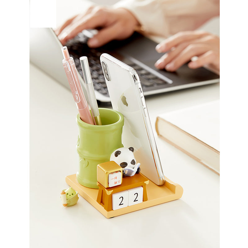 Panda perpetual calendar pen holder