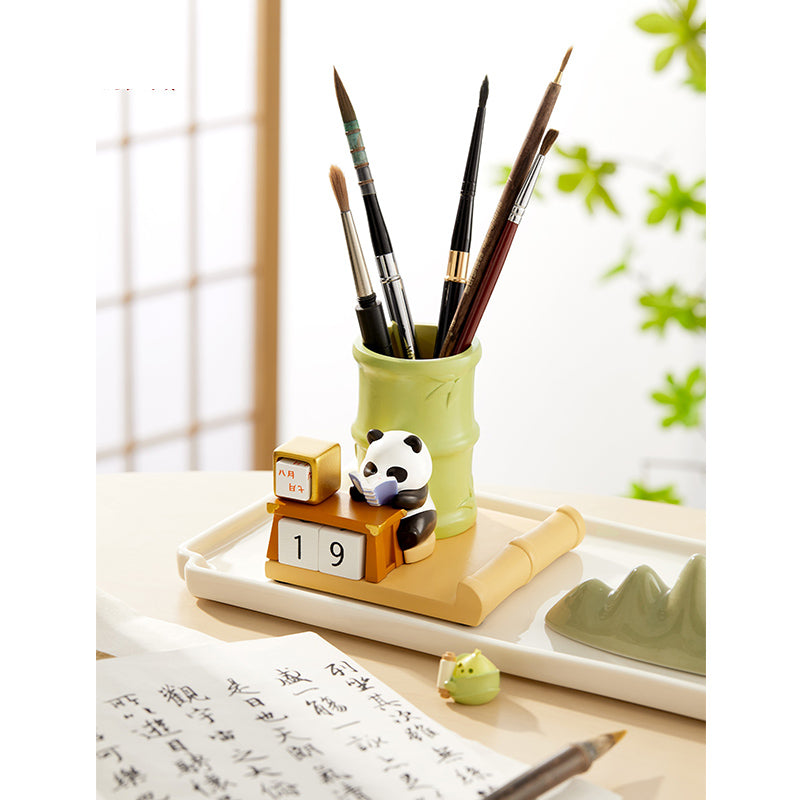 Panda perpetual calendar pen holder