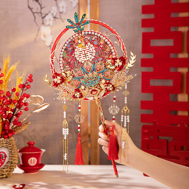 Tenderness toward women wedding fan