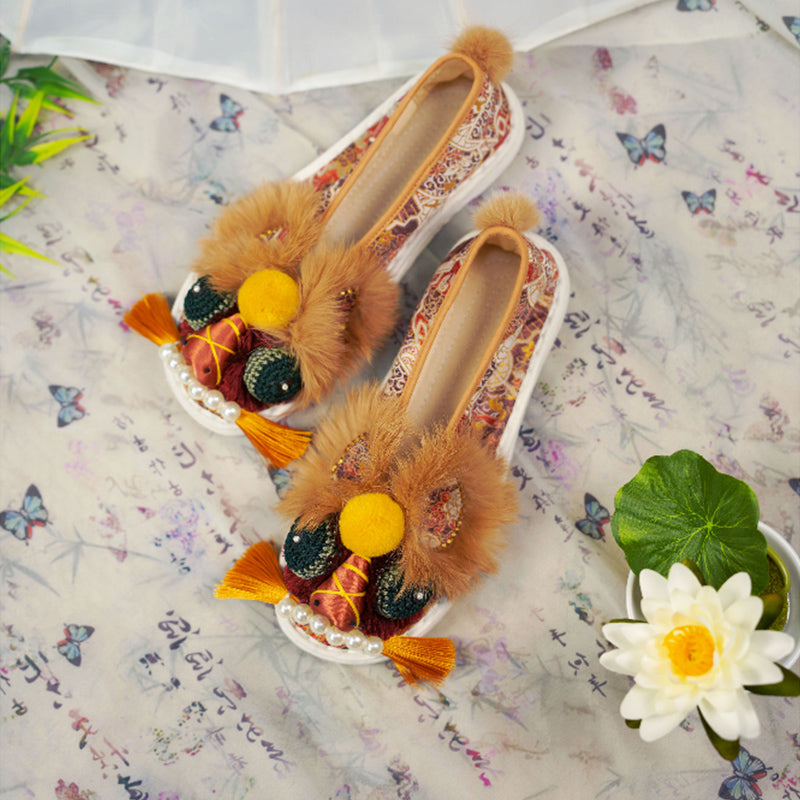 Tiger shoes in the prime of life