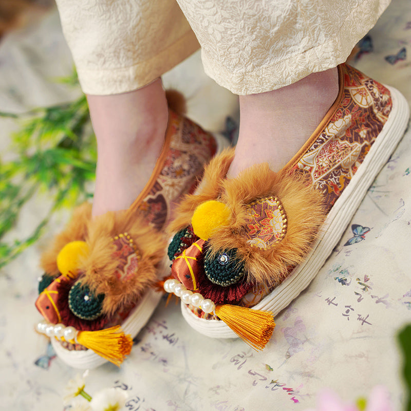 Tiger shoes in the prime of life