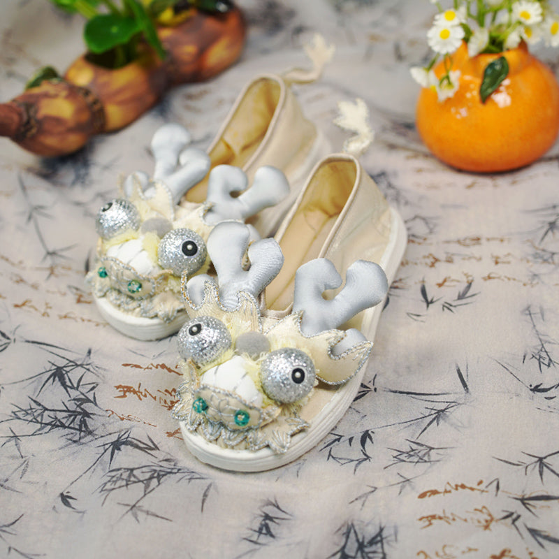 White Dragon Tiger Shoes